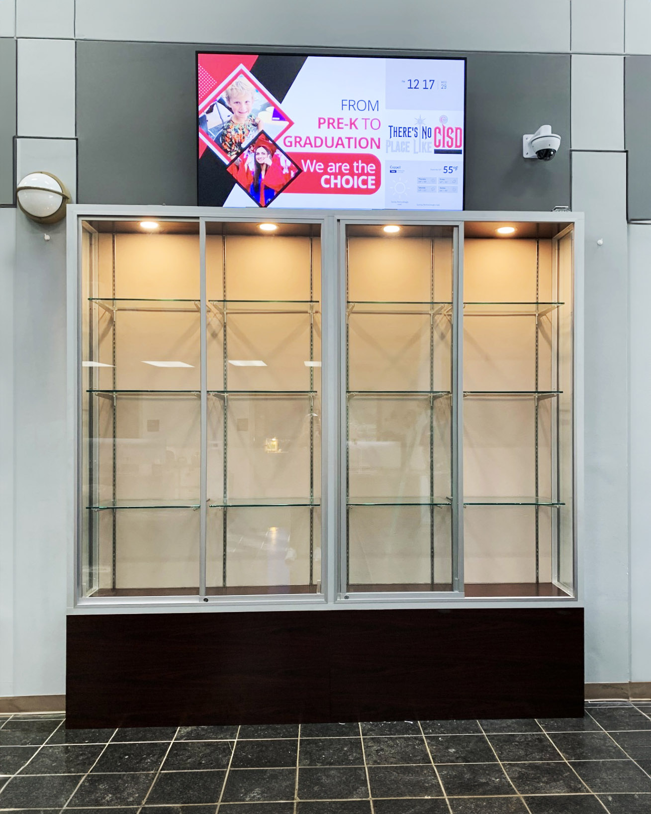 Custom Tube Frame Display Cases product hero